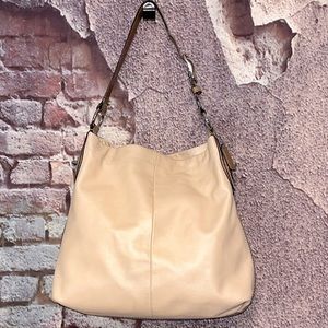 COACH Penelope Cream Tan Leather Hobo Tote Adjustable Strap Shoulder bag F16585